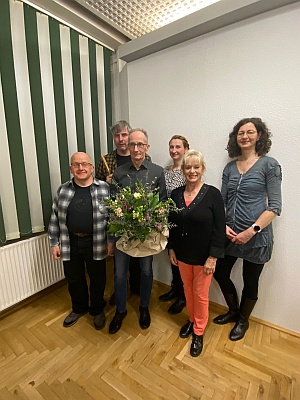 Neuer Vorstand mit Ehrenvorsitzenden